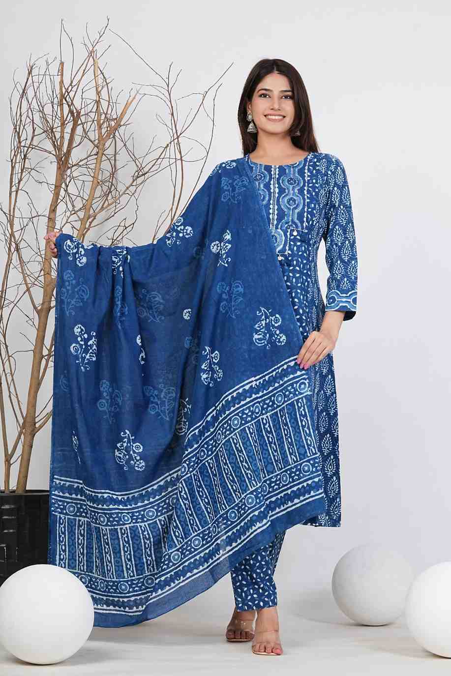 Women’s Indigo Cotton Dabu Print Kurta Pant Set with Dupatta