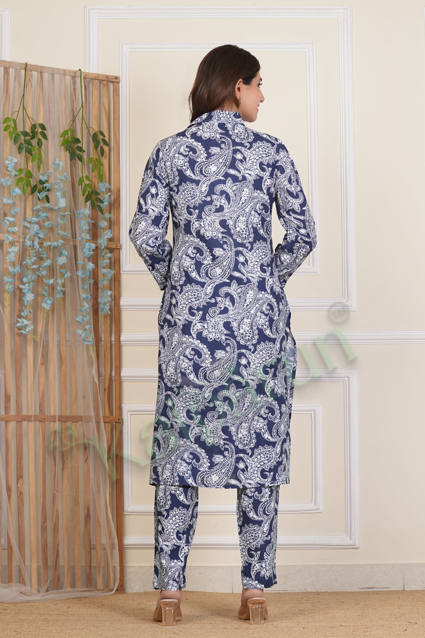 Kalparun Floral Print Rayon Kurta Set with Pants, Blue Kurta Set, Collared Neck