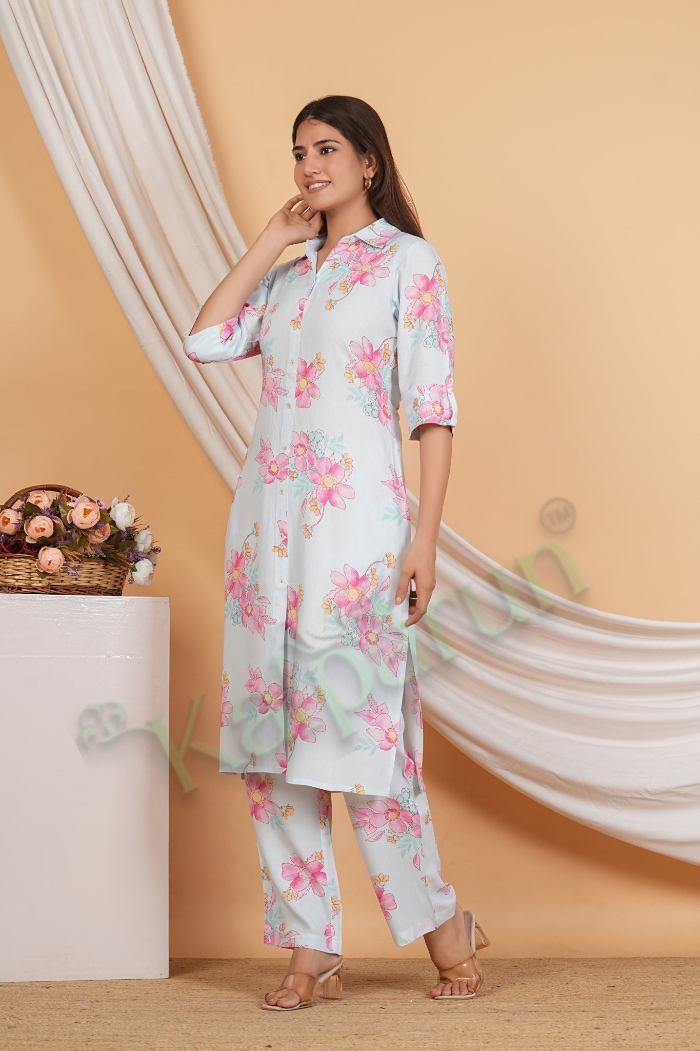 Kalparun Floral Print Rayon Kurta Set with Pant, Pink Kurta Set, Collared Neck